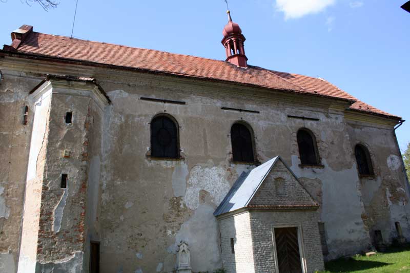 Die Pfarrkirche im Jahr 2009