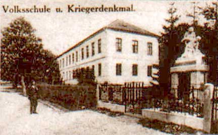 Volksschule u. Kriegerdenkmal 